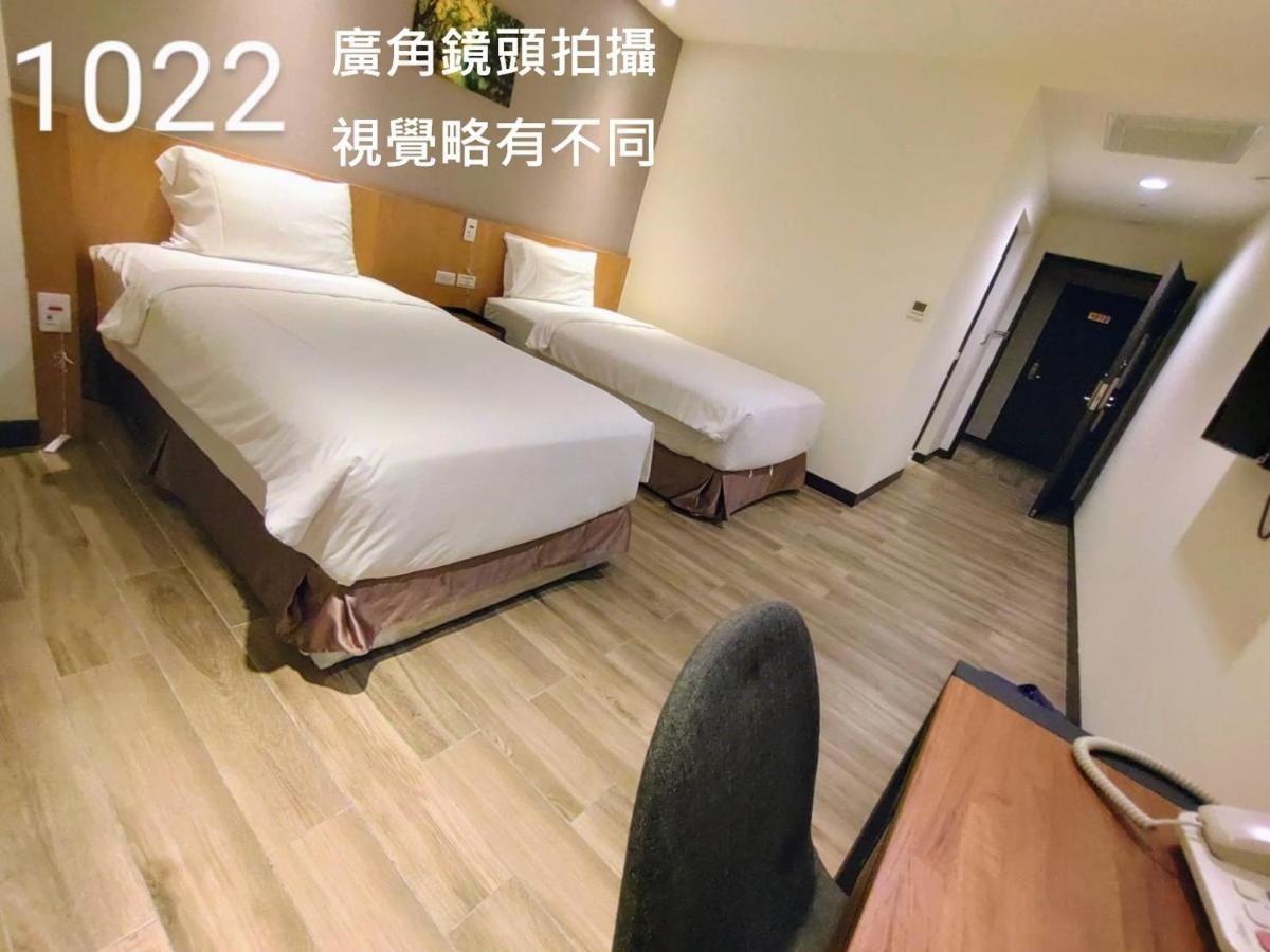 Honest & Warm Hotel Taoyuan Extérieur photo