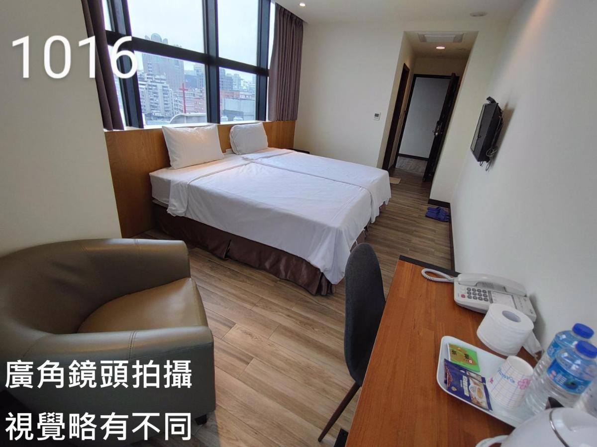 Honest & Warm Hotel Taoyuan Extérieur photo