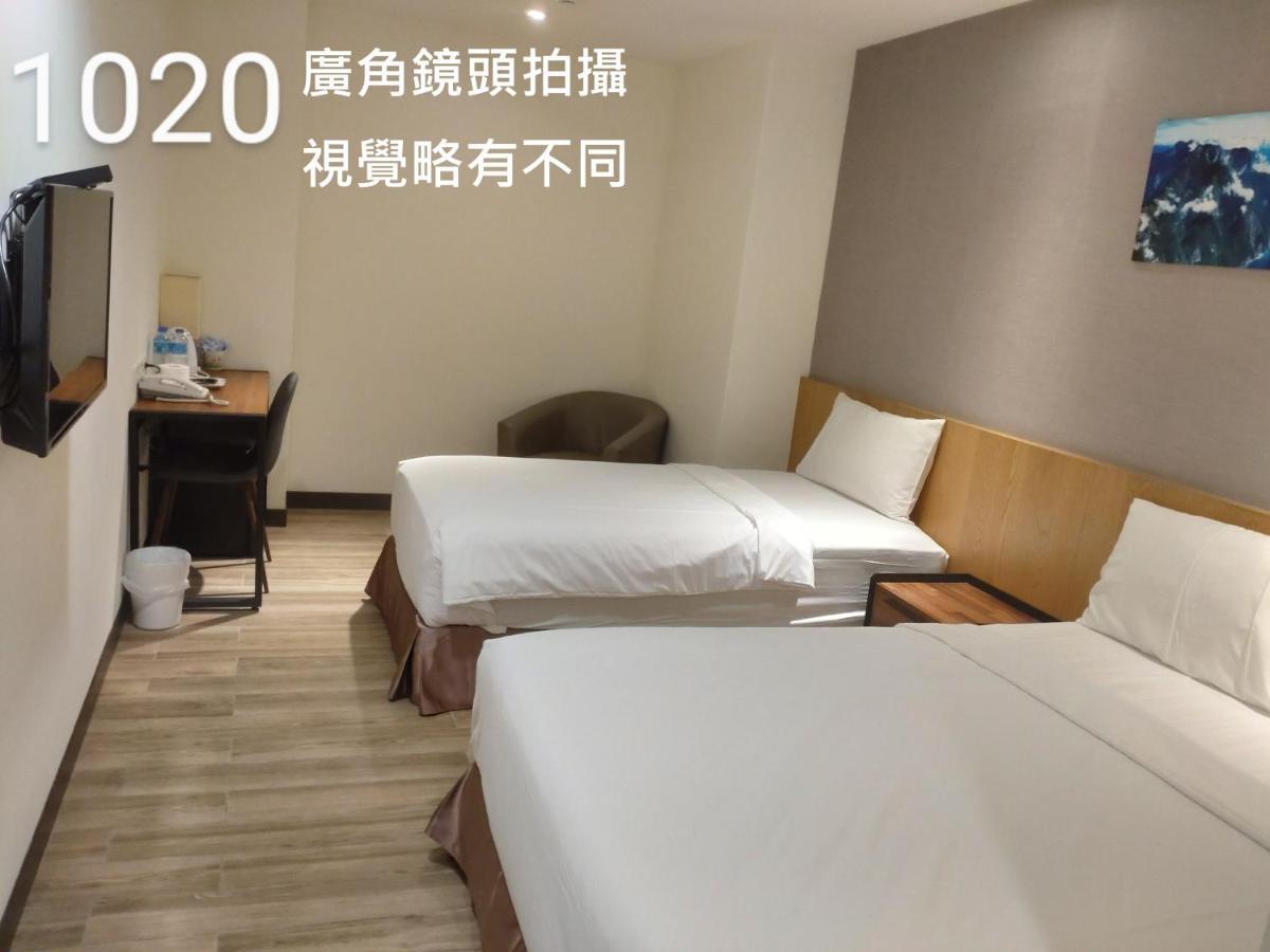 Honest & Warm Hotel Taoyuan Extérieur photo