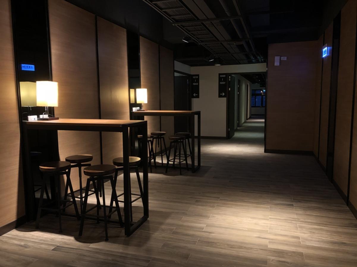 Honest & Warm Hotel Taoyuan Extérieur photo